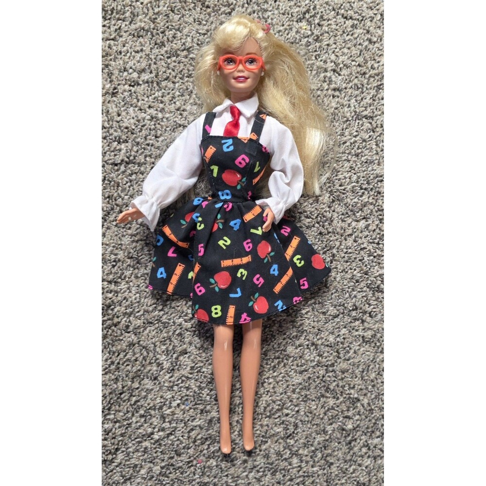 Vintage 1995 Teacher Barbie Blonde Retro Mattel Doll Dress Accessories